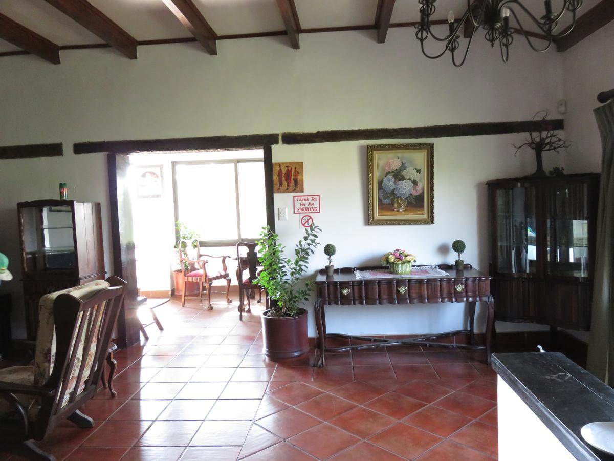Meerhof Lodge Hartbeespoort Exterior foto